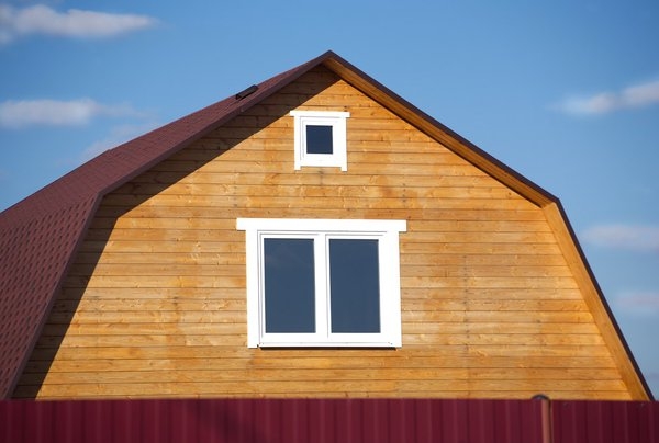 Окна в деревянном доме фото